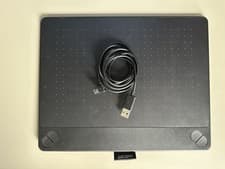 Image of Wacom Intuos CTH-690 K Medium Bluetooth Graphics Pen Tablet - Black