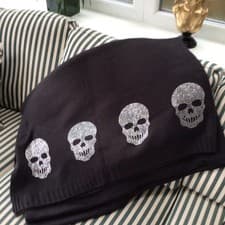 Image of Skull Design Knitted Throw / Blanket NWT Gothic Halloween Style TKMaxx