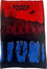 Image of Character World Official Stranger Things Fleece Blanket One size, Multicolor
