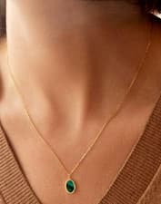 Image of 9ct Gold Malachite Oval Chain Necklace 16"-18" / 41cm-43cm