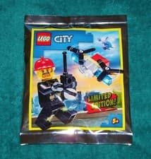 Image of LEGO CITY: Fireman with Drone Polybag Set 952002 BNSIP