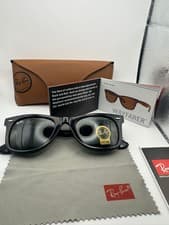 Image of Ray-Ban Wayfarer - Unisex Sunglasses-New with Box / Made in Italy-Gloss Black