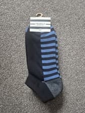 Image of 3 Pairs Pringle of Scotland Men’s Trainer Socks UK 9-12