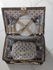 Image of 4 Person Luxury Wicker Basket Outdoor Picnic Hamper Set with Cool Bag