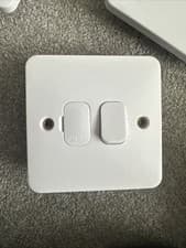 Image of Schneider Lisse 13A Switched Fused Spur Connection Unit GGBL5010 White, 1 Gang
