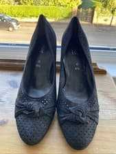 Image of Gabor G Fit Court Shoes In Black Leather Suede Punch Hole Detail And Knot Detail