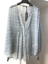 Image of Stylish Mint Velvet blouse size 16 multicolour