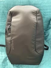 Image of Genuine Alienware Horizon Slim Backpack 17 inch Laptop Bag