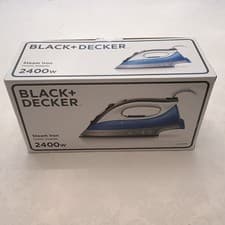 Image of Black Decker steam iron ceramic BXIR24230GB in box