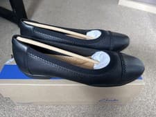Image of Clarks Women's Flat Leather Ballet Pumps Shoes Sara Bay UK Size 5 D EU 38