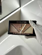 Image of Makeup Revolution HD Pro Strobe Revolution Highlighter Palette
