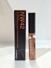 Image of MAC Concealer-Studio Fix 24-Hour Smooth Wear Concealer Shade NW42, 7ml