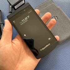 Image of Blackberry Porsche Design P'9982 4.2" 2GB RAM 64GB ROM 4G LTE GPS Wi-Fi Phone