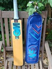 Image of 2022 Gunn & Moore Diamond 707 Cricket Bat 2lb 13 1/4oz