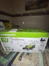 Image of Greenworks 24V Cordless Lawnmower (GWGD24LM33K2)