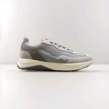 Image of Men's Hugo Boss Kane Runner Trainers Beige Size 7 RRP £189