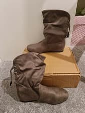 Image of ALDO Grey Boots Size 6