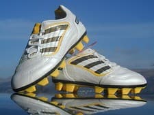 Image of New In Box Stunning Adidas Predator Football Boots UK Junior Size 10K 