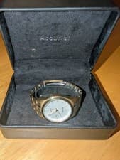 Image of Accurist men's watch with a gold-tone stainless steel bracelet.