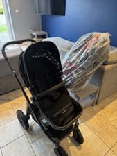 Image of Cosatto Wow 2 Pram and Pushchair - Silhouette