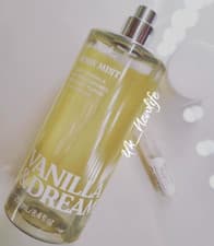 Image of Victoria's Secret Pink Vanilla & Dream Fragrance Body Mist 250ml Brand New