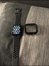 Image of Apple Watch SE (2nd Generation) 44mm Black Aluminium, WiFi, GPS