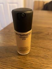 Image of M·A·C Mac Studio Fix Fluid Foundation Shade NW16
