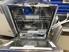 Image of HISENSE HV642C65UK Full-size Fully Integrated Dishwasher Ex Display