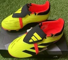 Image of Adidas Predator Elite Tongue J Kids FG Football Boots Size UK11k New In Box