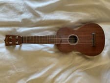Image of Ukulele Martin S-O Soprano Ukulele with Soft Case