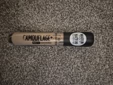 Image of Essence Camouflage Matte Concealer Waterproof, Long-Lasting Shade 20 Light Ivory