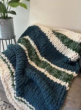 Image of Chunky Knit Blanket – Large Thick Yarn Throw – Hand Knitted Cosy Bed Sofa Decor