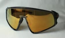 Image of Oakley Oo 9404-05 Latch Panel Grey Smoke - Prizm 24K New