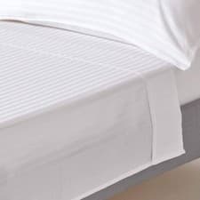 Image of Satin Stripe Flat Sheets UK Single Bed 2 Pack