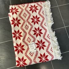 Image of New LBL red & white tassel Nordic snowflake Christmas throw blanket 130x170cm