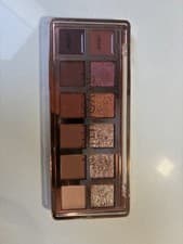 Image of Revolution Beauty Eyeshadow Palette the True Icon, 12 Shades New
