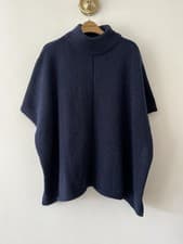 Image of Accessorize Knit poncho . one Size .