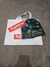 Image of Supreme x New Era Green and Black Beanie One Size Brand New with Tags