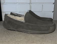 Image of Ugg Men's Ascot Suede Wool Slip On Loafer Slipper Style 1101110 Size 8B Green