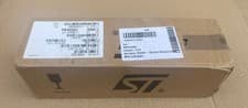 Image of 2500x STMicroelectronics L78L33ACZ Linear Voltage Regulators 3.3V 0.1A Positive
