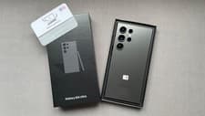 Image of Samsung Galaxy S24 Ultra 5G 512GB 12GB Titanium Black SM-S928B/DS - Excellent