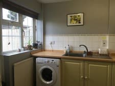 Image of Easycare Kitchen Matt Emulsion Paint For Walls And Ceilings - Chic Shadow 2.5...