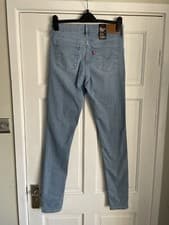 Image of Levi's 720 High Rise Super Skinny Women's Jeans in Blue - W28 x 32L - NEW
