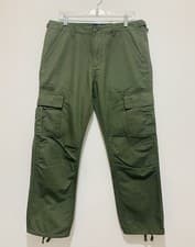 Image of Superdry Men's Field Cargo Pant/Trouser Colour Green # M7010010A