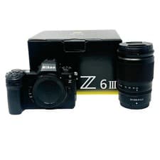 Image of Nikon Z6 III Mirrorless Camera + Z 24-200mm f/4-6.3 VR Lens