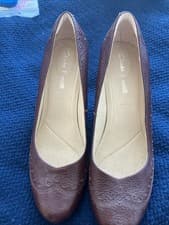 Image of BNWT Clark’s Dalia Ruby Heeled Court Shoes In Tan Leather Size 8 E - wide fit