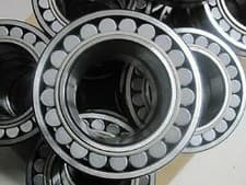Image of FAG 23022C3W33 Spherical Roller Bearing Poly Cage 110mm x 170mm x 45mm