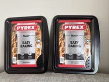 Image of set of 2 Pyrex Baking Trays NEW FREE POSTAGE - set of 2