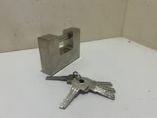 Image of HEAVY DUTY 94mm NEW PADLOCK SOLID STEEL CONTAINER LOCK SHUTTER LOCK 5 KEYS