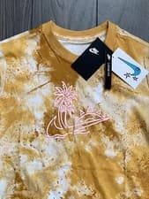 Image of NIKE Sportswear Older Girls Short Sleeve T Shirt Top New With Tags Size Medium